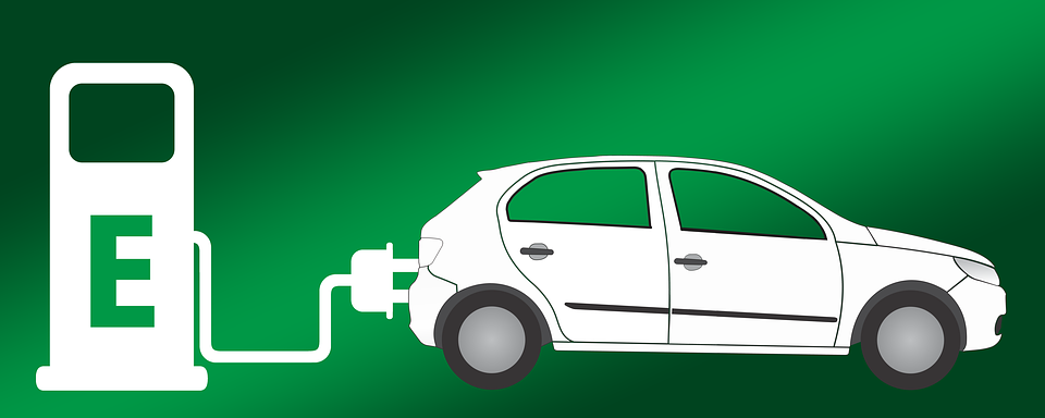 Wat zijn de verschillen tussen een elektrische auto en een auto op benzine.