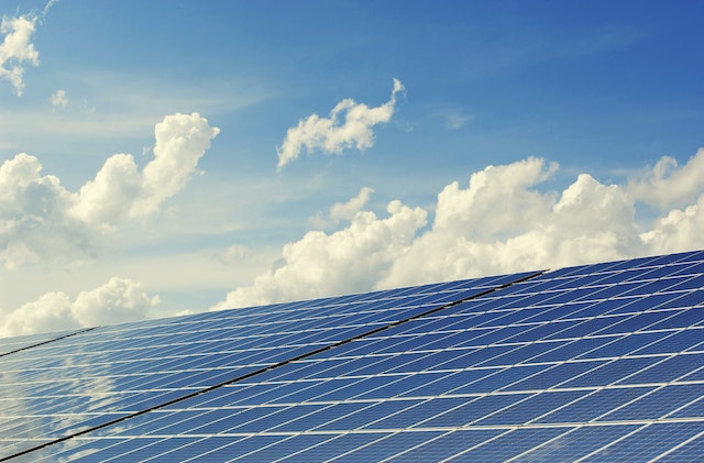 Ga voor zonnepanelen met een accu-opslag voor optimaal energiemanagement